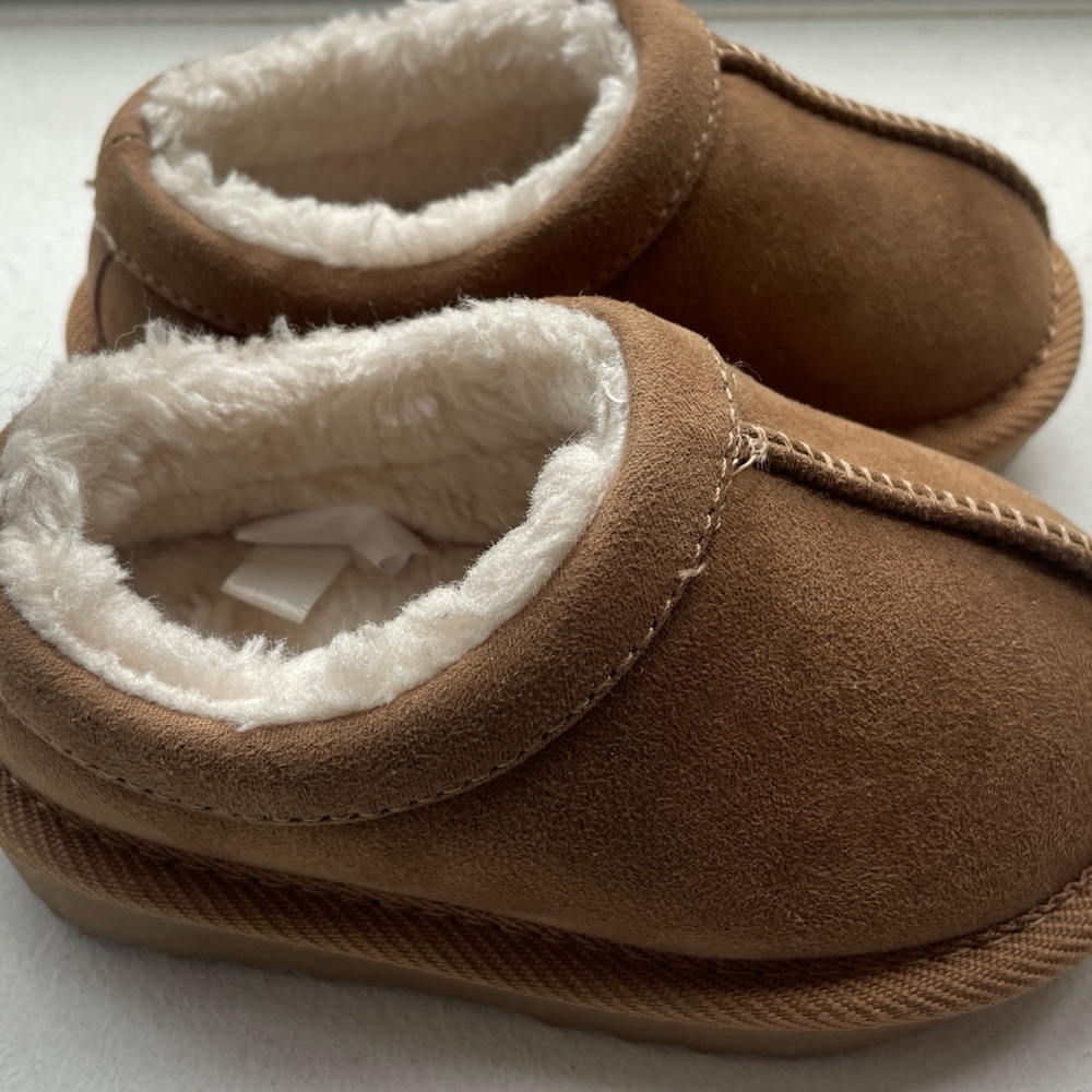 Size 5 Suede Slip-On Slippers - Brown